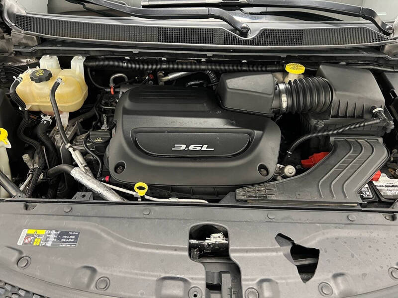 2017 Chrysler Pacifica Touring-L