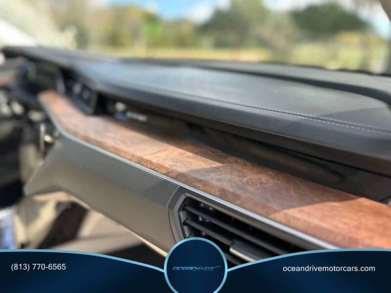 2019 Audi e-tron quattro Prestige