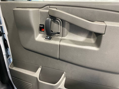 2025 Chevrolet Express 2500