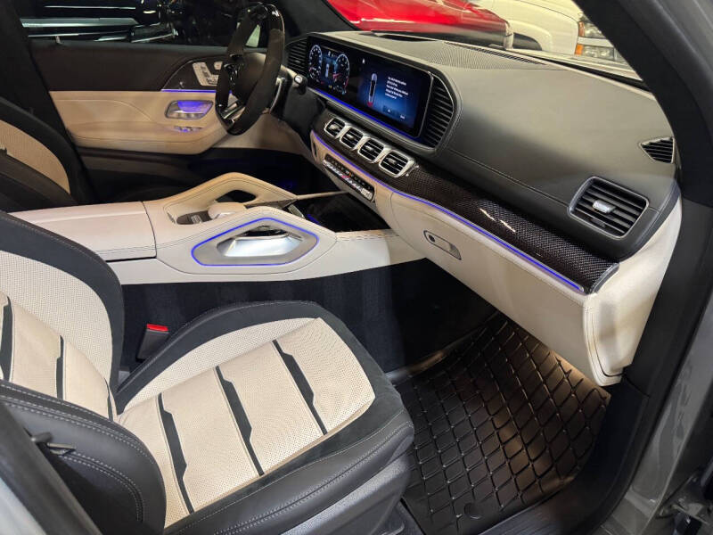 2024 Mercedes-Benz GLS AMG GLS 63