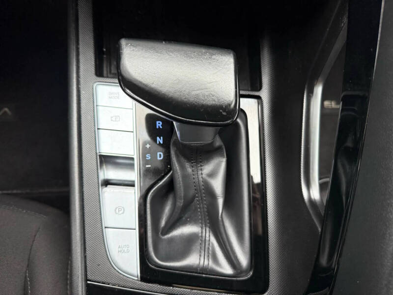 2023 Hyundai Elantra