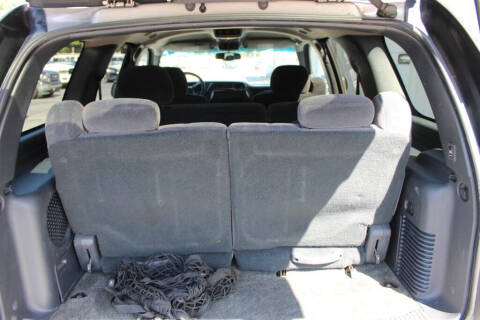 2002 Chevrolet Tahoe LS