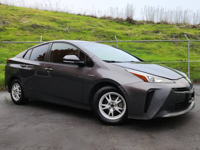 2019 Toyota Prius LE