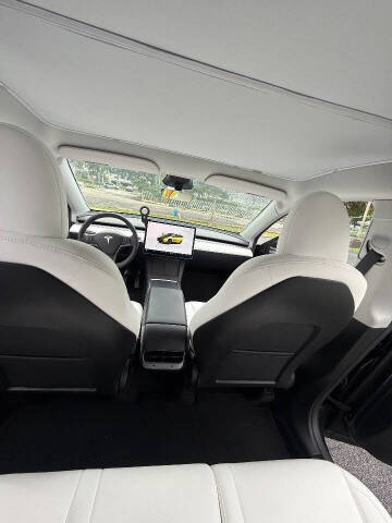 2025 Tesla Model Y Long Range