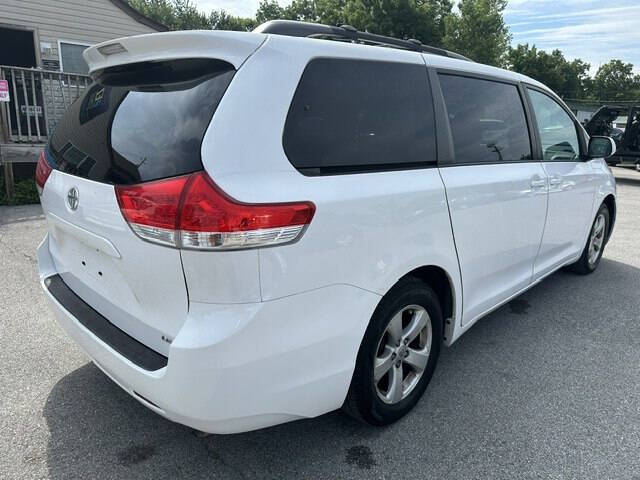 2013 Toyota Sienna