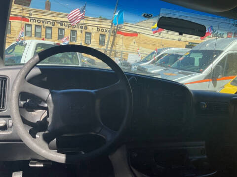 2002 Chevrolet Express 2500