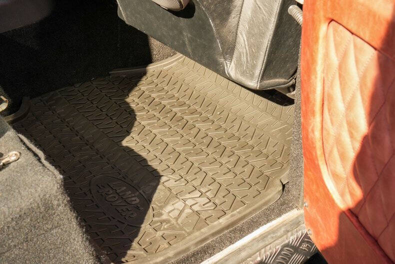 1991 Land Rover Defender