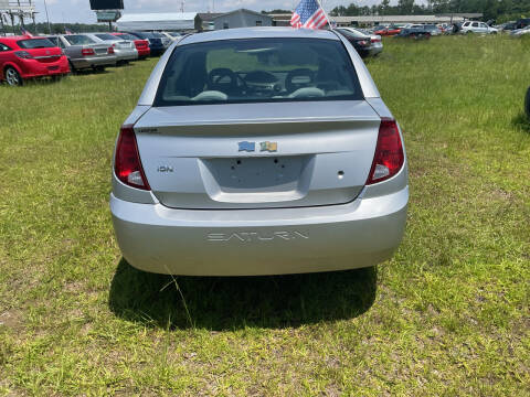 2005 Saturn Ion 1