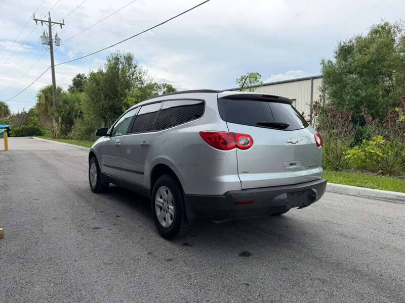 2012 Chevrolet Traverse LS