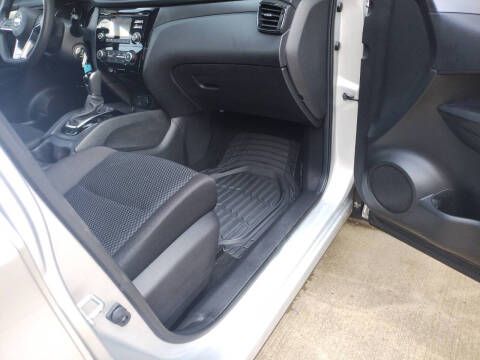 2017 Nissan Rogue Sport S