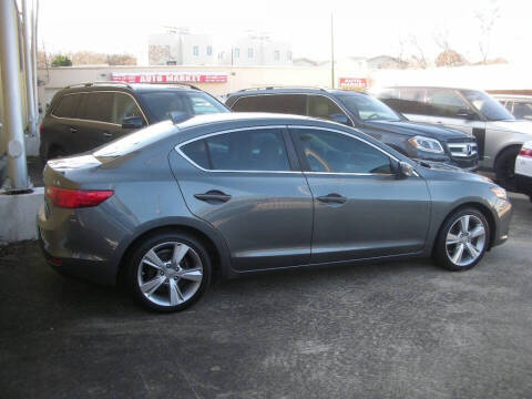 2013 Acura ILX 2.0L w/Premium