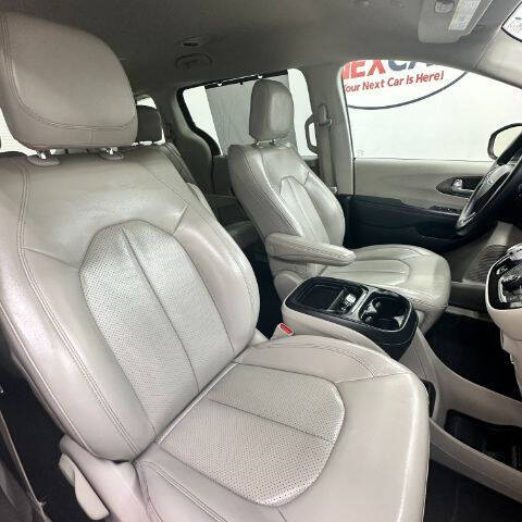 2021 Chrysler Voyager LXi