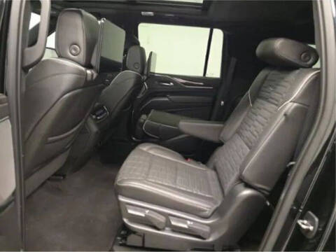 2022 Cadillac Escalade ESV Sport Platinum