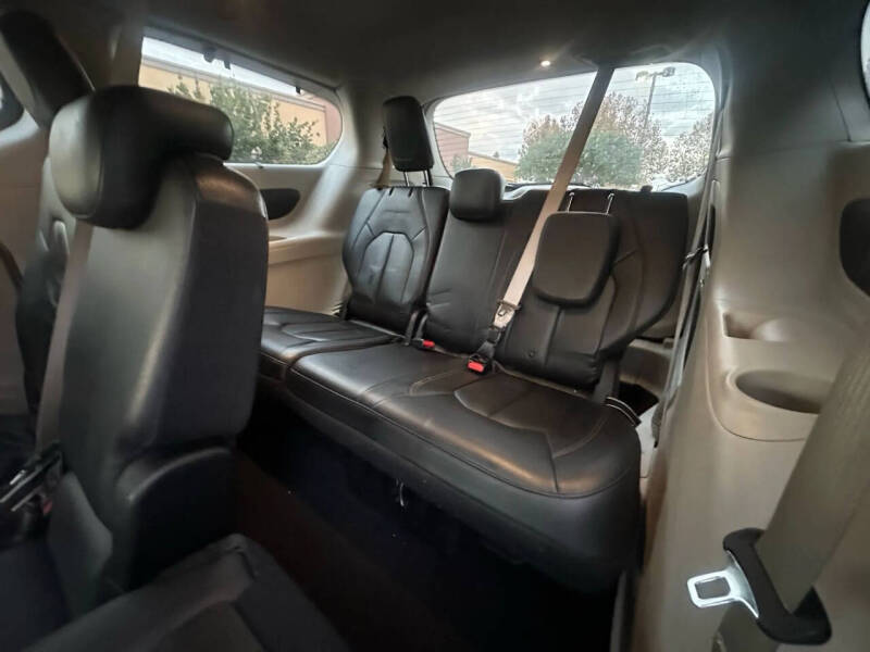 2017 Chrysler Pacifica