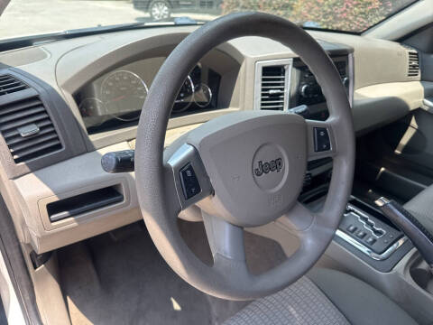 2009 Jeep Grand Cherokee Laredo