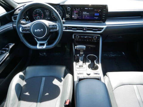 2022 Kia K5