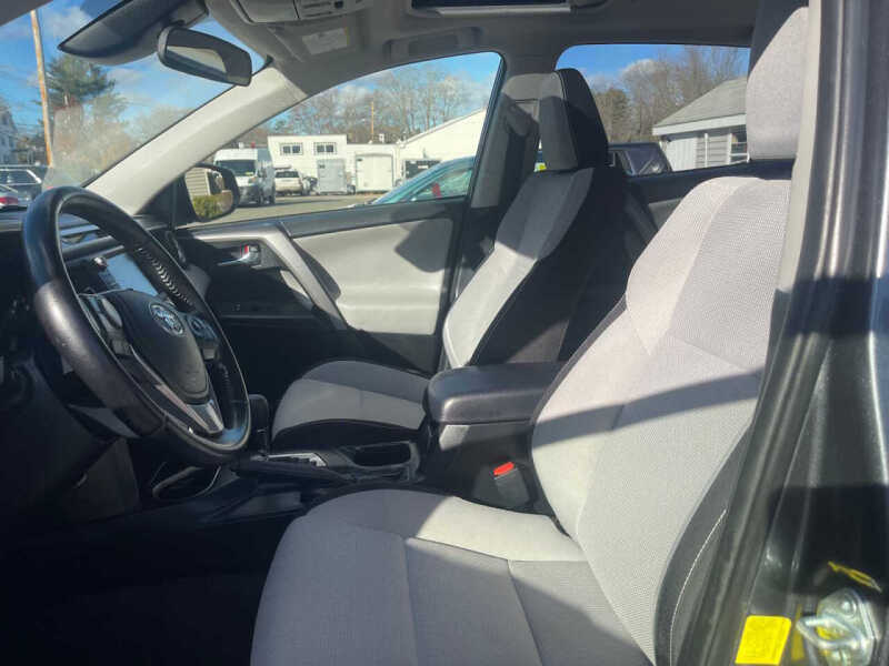 2017 Toyota RAV4 Hybrid XLE