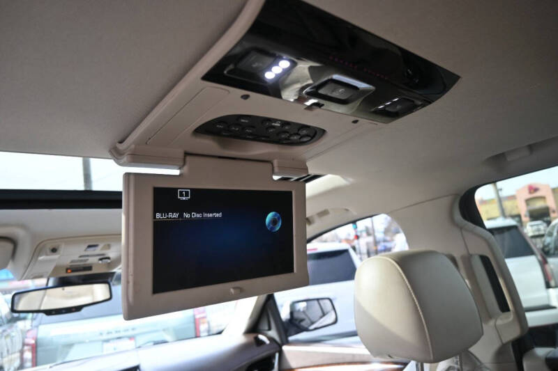 2015 Cadillac Escalade Luxury