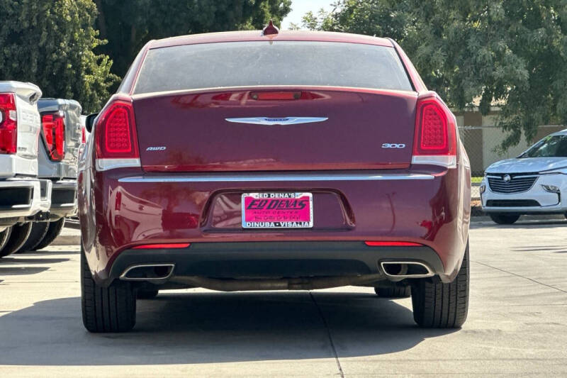 2019 Chrysler 300 Limited