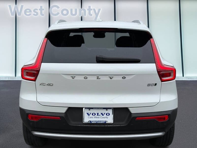 2024 Volvo XC40
