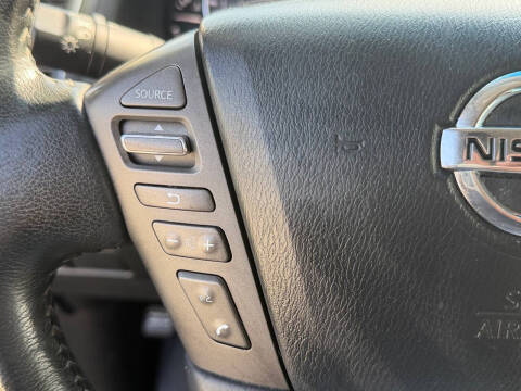 2017 Nissan Armada SV