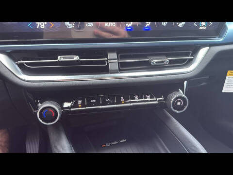 2025 Chevrolet Equinox EV LT 2