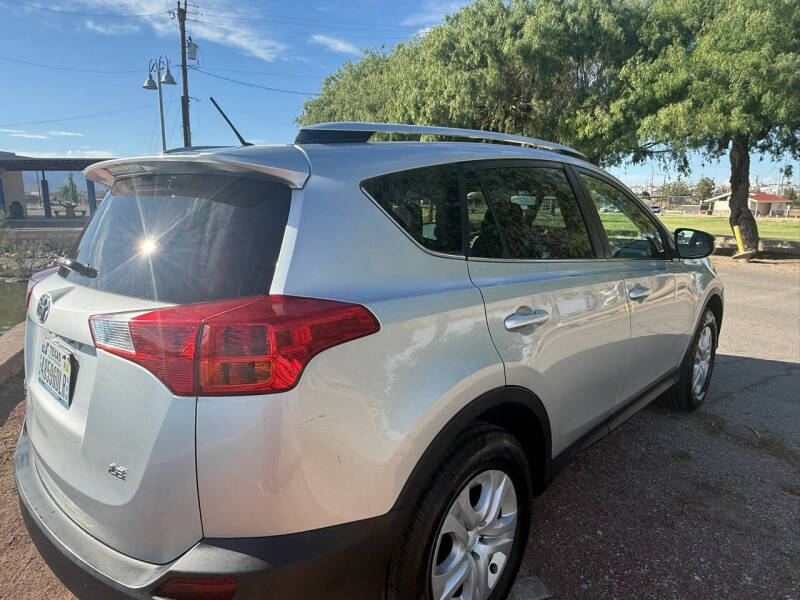 2015 Toyota RAV4 LE
