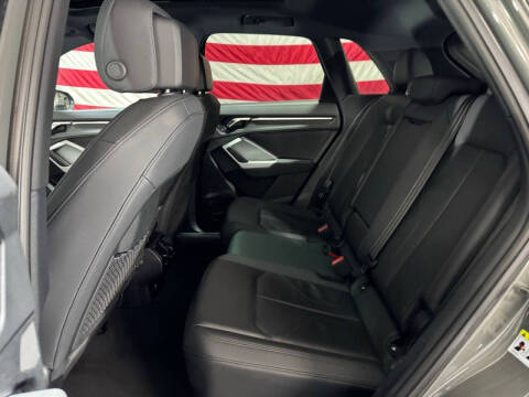 2023 Audi Q3 quattro S line Premium 45 TFSI