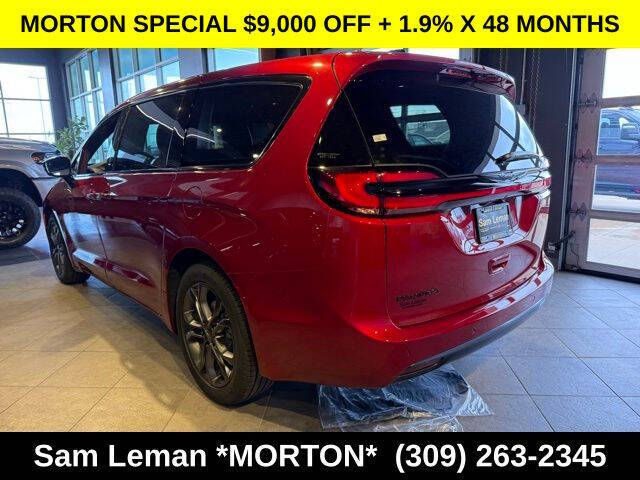 2026 Chrysler Pacifica Select