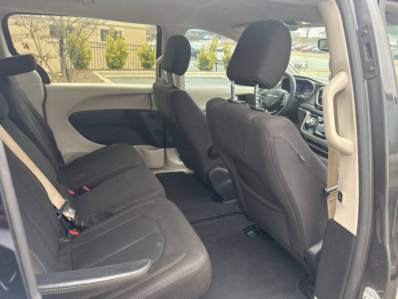 2017 Chrysler Pacifica Touring