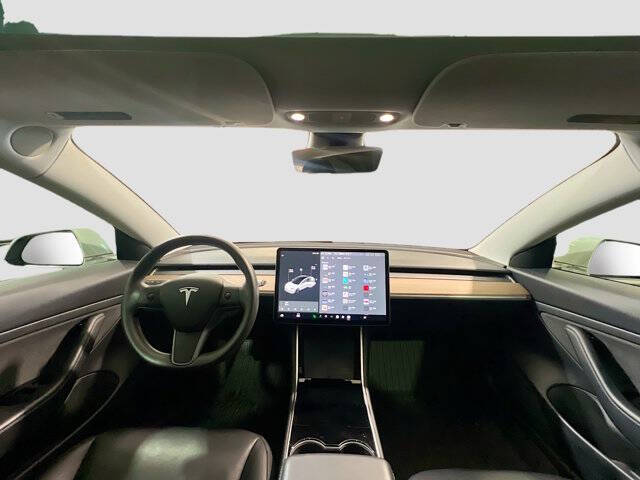 2020 Tesla Model 3 Standard Range