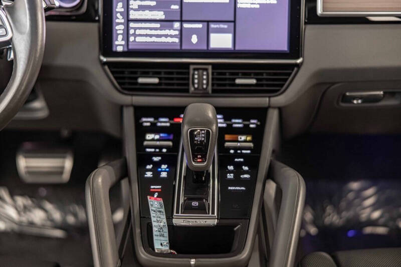 2021 Porsche Cayenne GTS