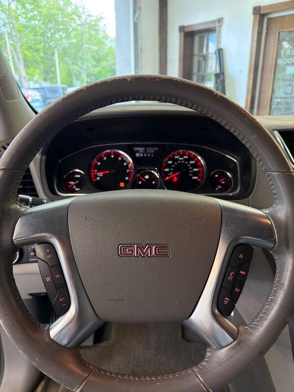 2016 GMC Acadia SLE-2