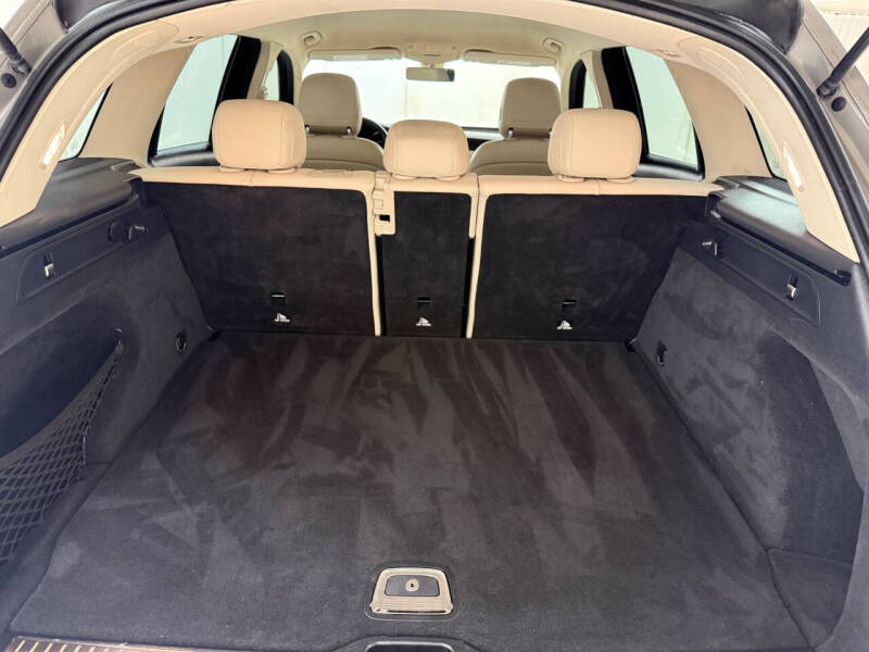 2020 Mercedes-Benz GLC GLC 300