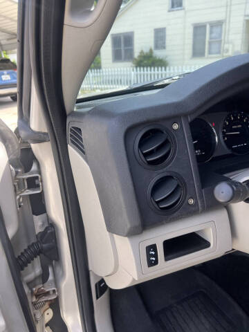 2008 Jeep Commander Overland