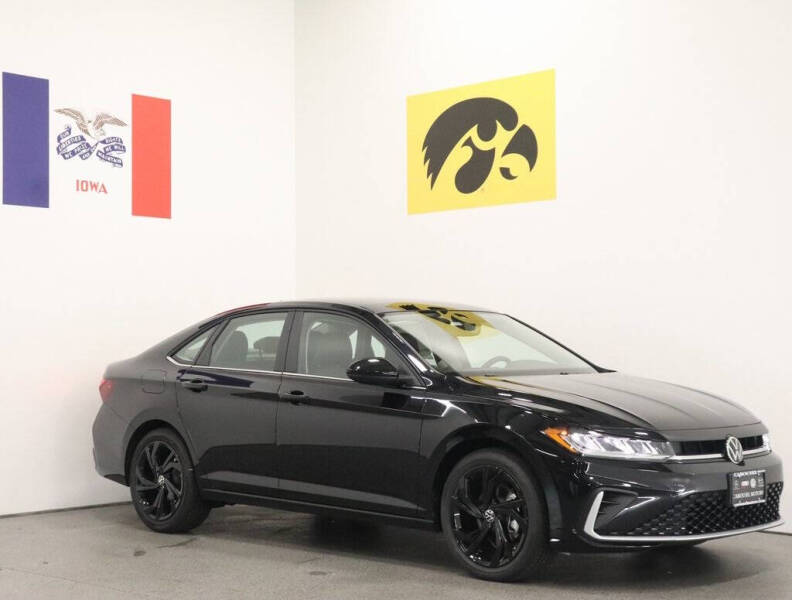 2025 Volkswagen Jetta SE's photo