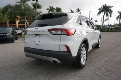 2022 Ford Escape SE