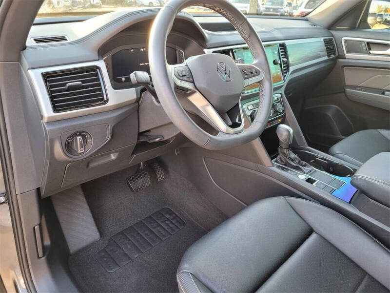 2023 Volkswagen Atlas Cross Sport SE