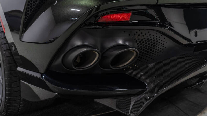 2025 Aston Martin DBX 707