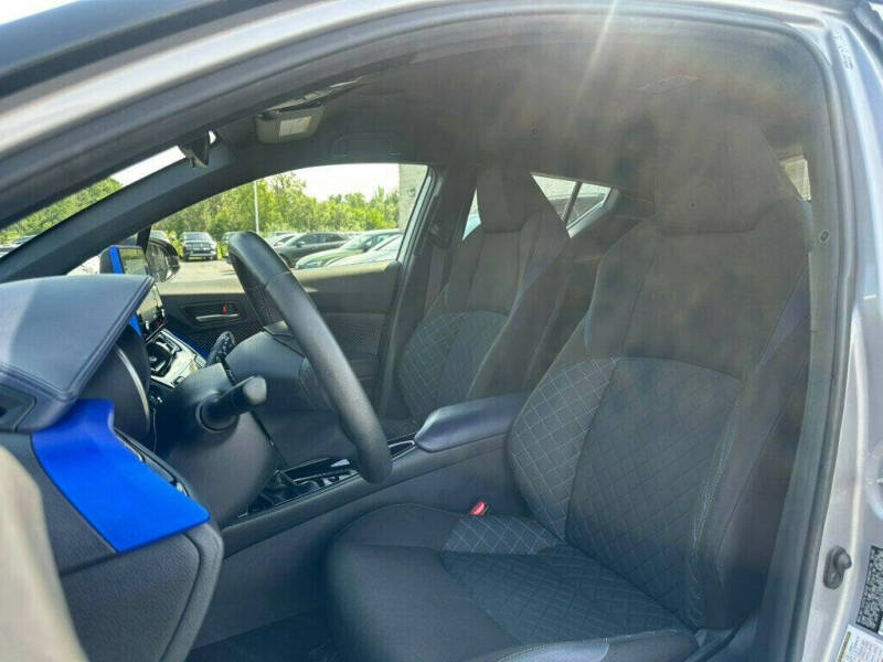 2020 Toyota C-HR XLE