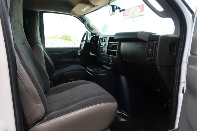 2021 GMC Savana 2500