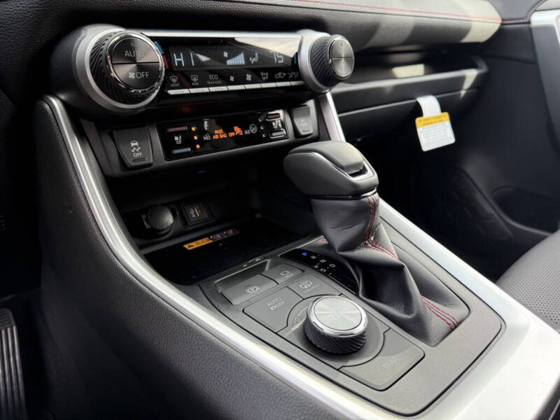 2025 Toyota RAV4 Plug-in Hybrid XSE