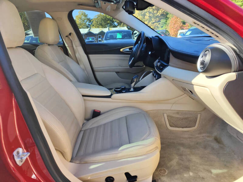 2019 Alfa Romeo Giulia Ti Lusso