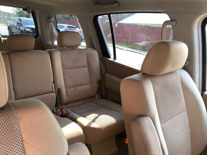 2006 Nissan Armada SE