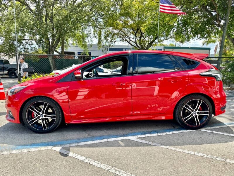 2016 Ford Focus  - $20,995