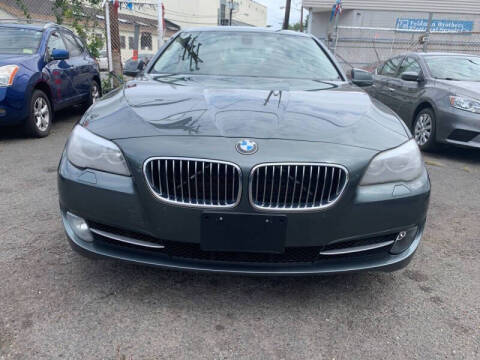 2012 BMW 5 Series 528i