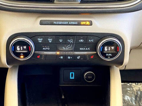 2020 Ford Escape Titanium