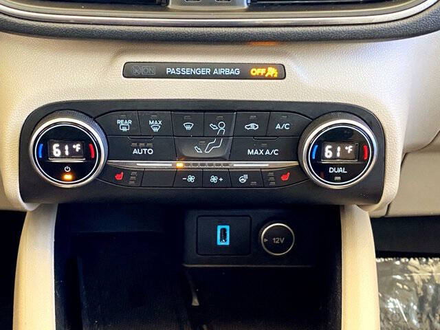 2020 Ford Escape Titanium