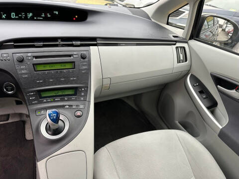 2010 Toyota Prius II