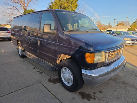 2003 Ford E-Series E-350 SD XLT